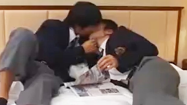 男子学生同士のBLゲイ