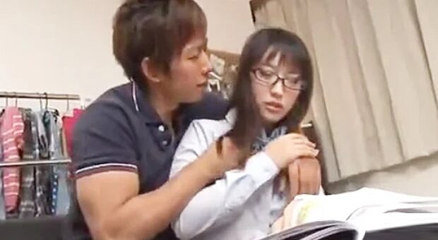 家庭教師とSEXするJK