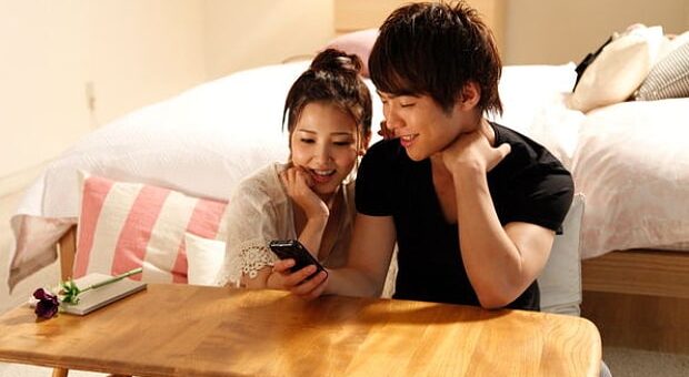 全身にキスいっぱいのラブラブエッチ