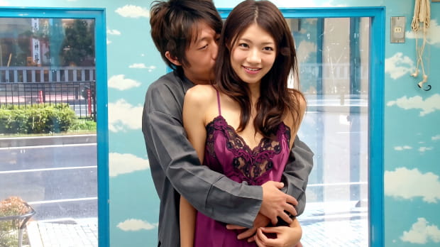 マジックミラー号で寝取られる人妻