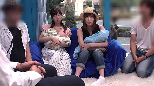 MM号で3Pする2人のママ