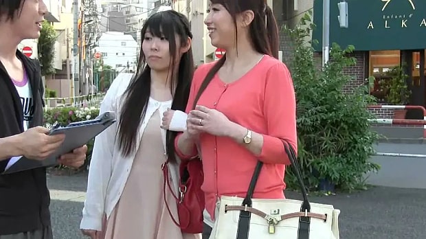 マッチョとSEXする母娘