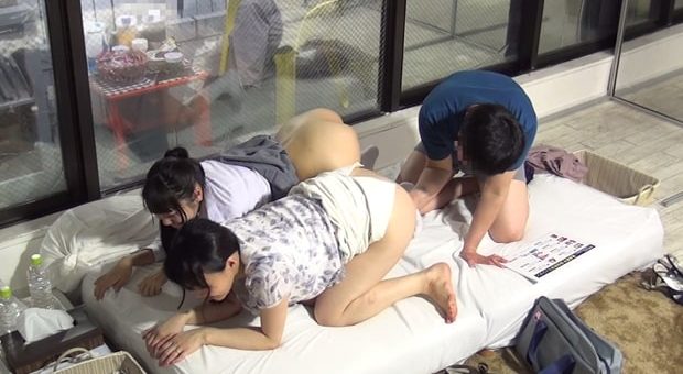 母と妹が息子の童貞を筆おろしするモニタリングAV