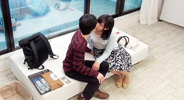 義息の筆おろしをする義母