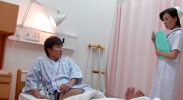 欲求不満のイケメン入院患者に襲われるナース
