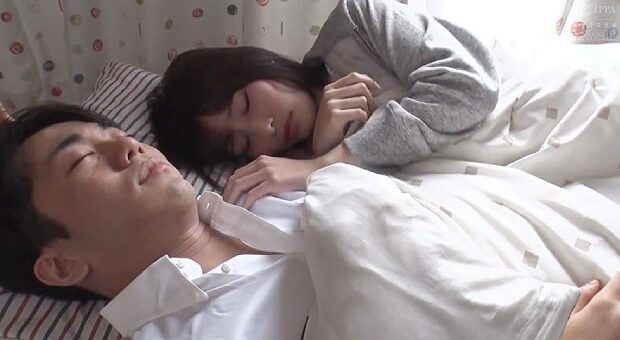 生徒と禁断の関係になる巨乳女教師