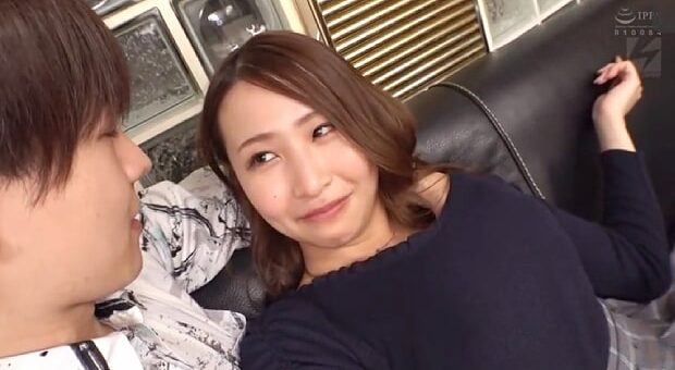 イケメン男優とラブホで中出しハメ撮り