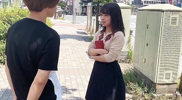 イケメン童貞の筆おろしをする巨乳女子大生