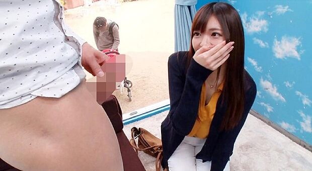 MM号の外で旦那を待たせ産後すぐの人妻を寝取る