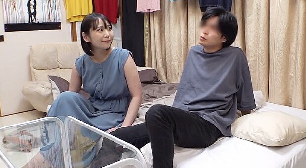 甥っ子と四十路叔母の近親相姦ナマSEXを隠し撮