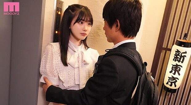 初体験相手の元カレと再会し浮気する彼女