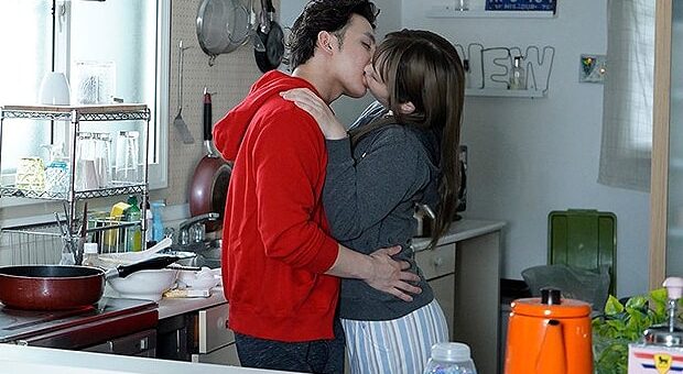 イケメン彼氏と同棲生活で毎日キスいっぱいイチャラブSEX