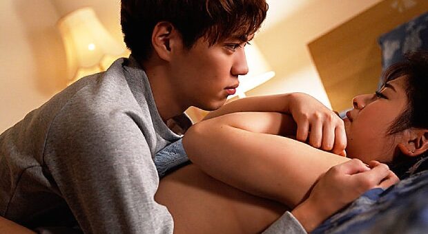 隣人イケメンに恋をしてエッチをする女