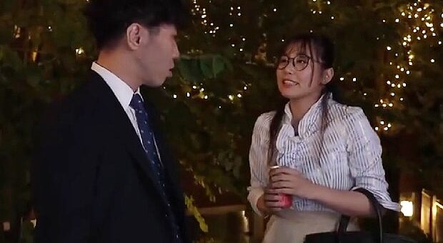 冴えない先輩を口説いてラブホに連れ込む会社のマドンナ