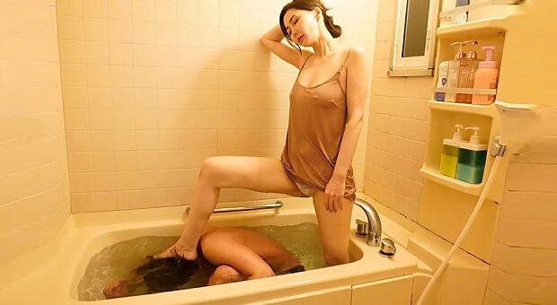 下着泥棒を監禁し強制性交で射精管理する四十路熟女