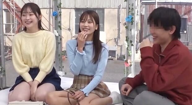 MM号で友達同士の3人がハーレム中出し3P