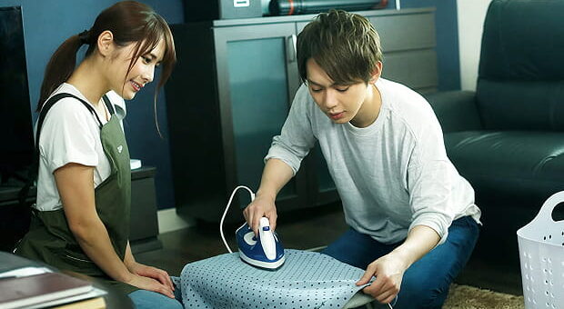 イケメン脚本家に告られる美人家政婦