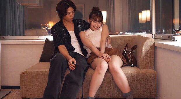 イケメン男優とエッチする清楚系ビッチ