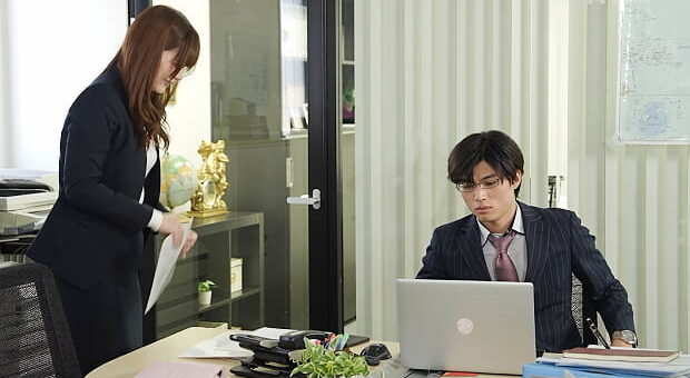 年下イケメン上司に恋をするOL