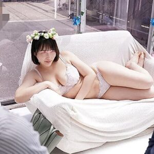 密着メモリアルヌード撮影でデカチン男優に寝取られる巨乳人妻